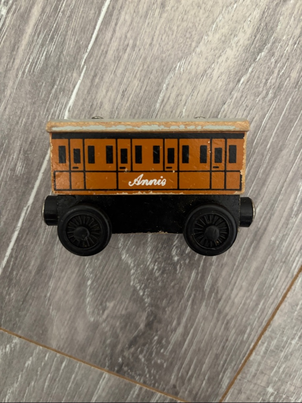 Wooden Annie - Thomas & Friends - Picture 8 of 8